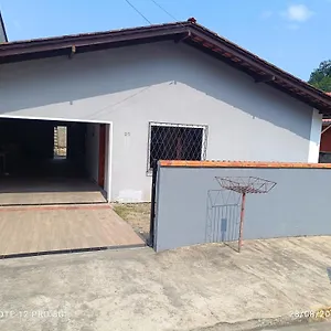  Casa de hóspedes Do Dinei